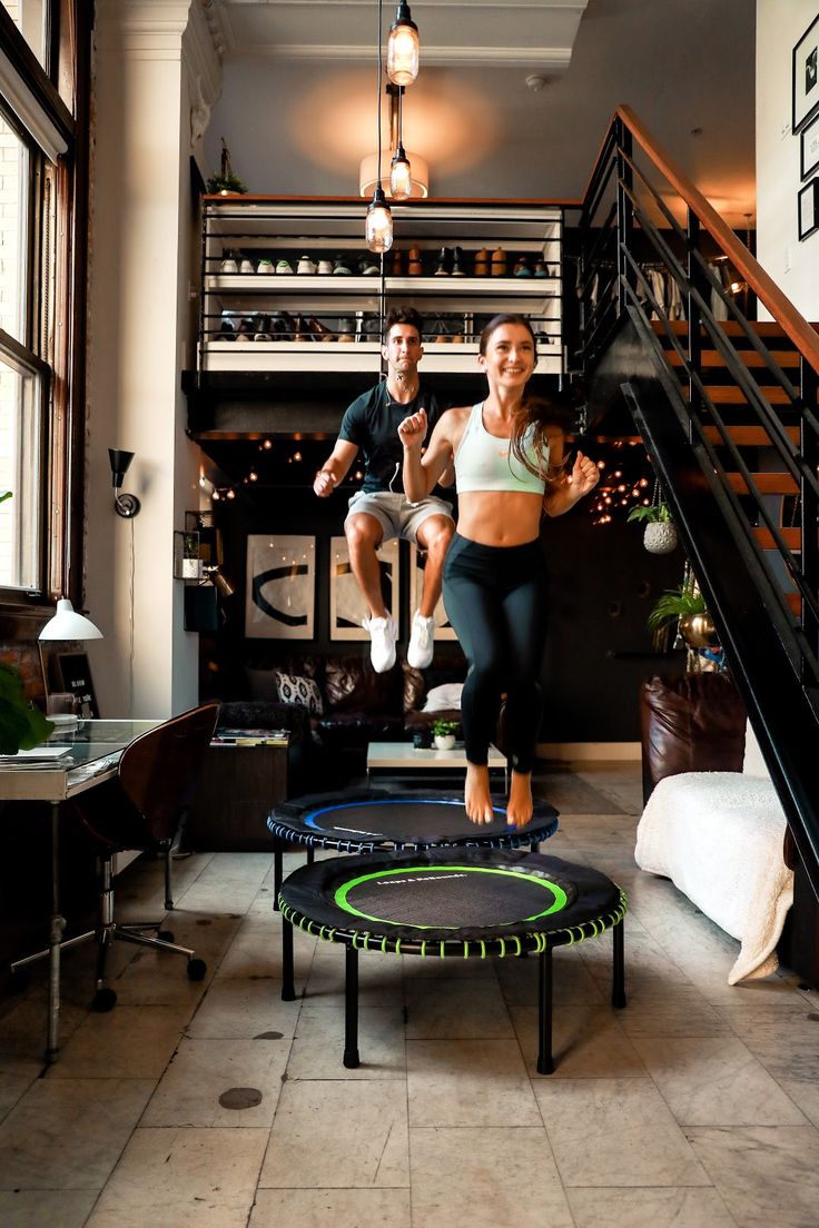 What Is Rebounding Workout? (Mini Trampoline Fitness)