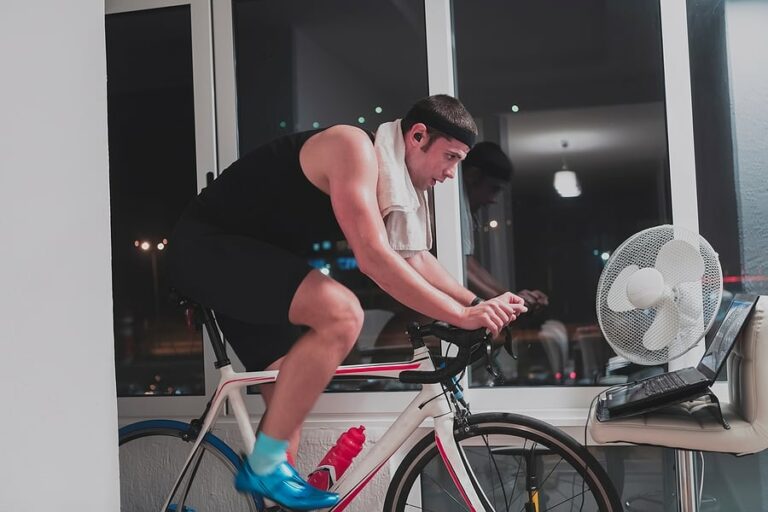 Can You Workout Before Bed? – Pros & Cons