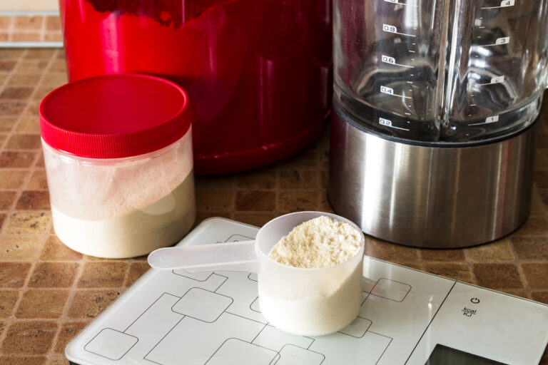 Is Dry Scooping Pre-Workout Dangerous?